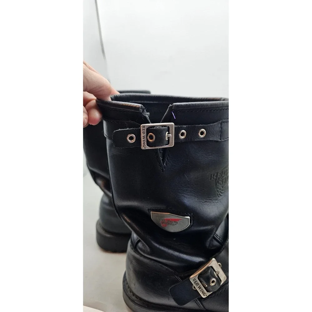 Red Wing Shoes Black Leather Motorcycle size 8 Boots Vibram Lug Sole Buckle
